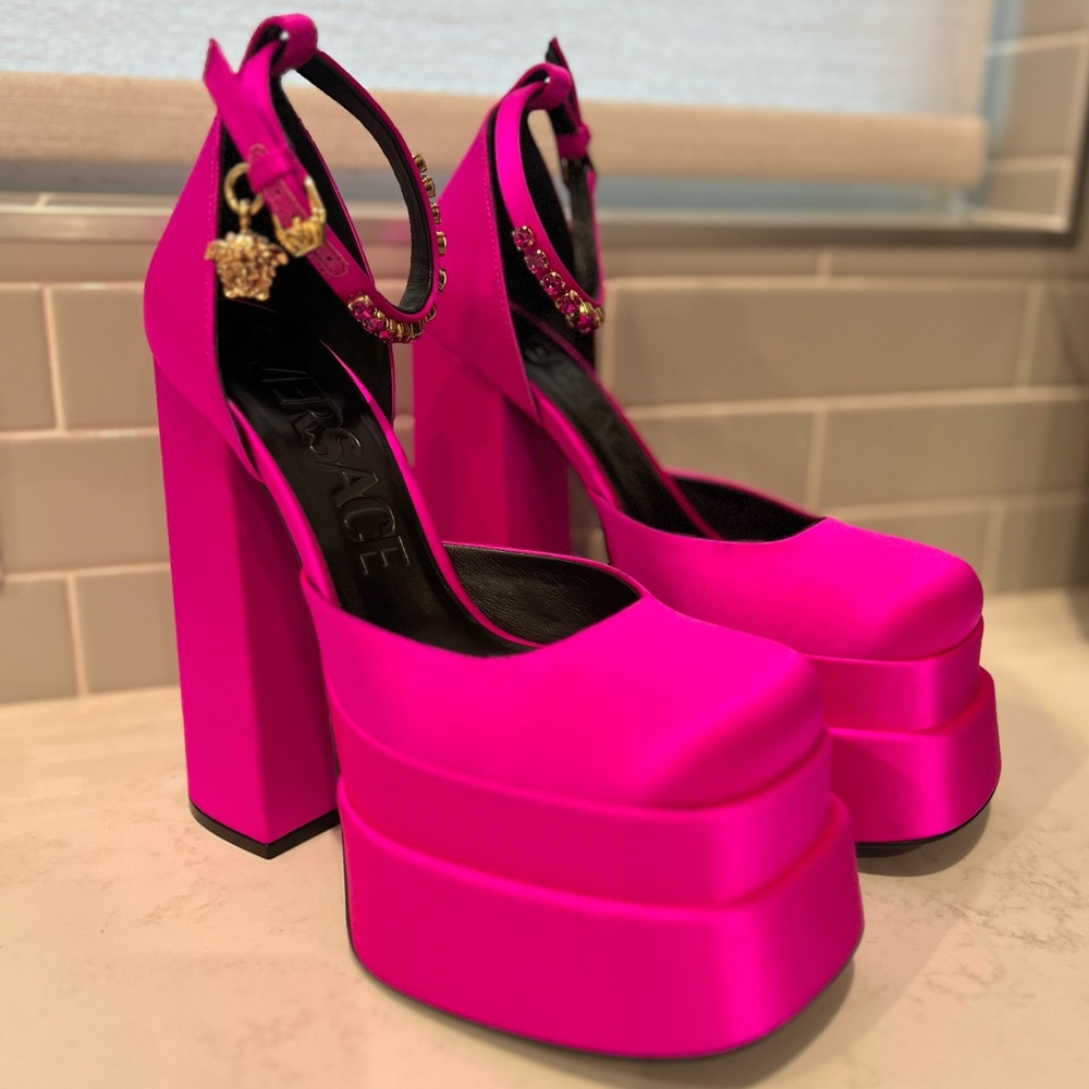 Versace Fuchsia Aevitas Single Platform Pumps - Picture 5 of 14